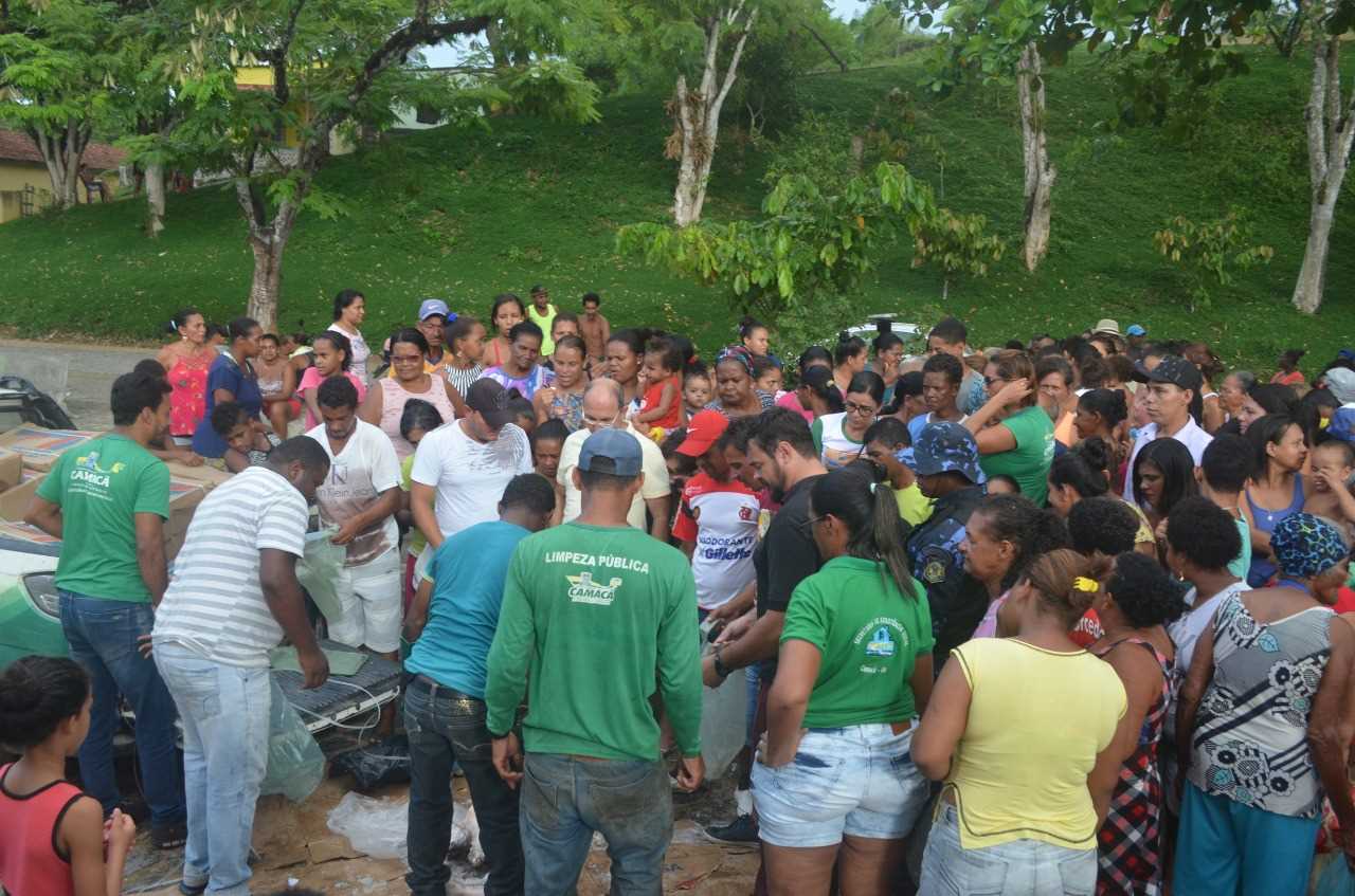 Camacã: Prefeitura faz entrega de quase 20 mil kg de  peixe a população carente e garante a alimentação da Semana Santa
